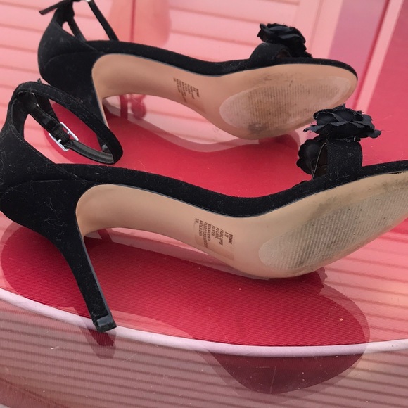 Betsy Johnson Flower Heels - Picture 5 of 7